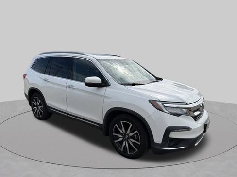 Used 2021 Honda Pilot Touring image 3