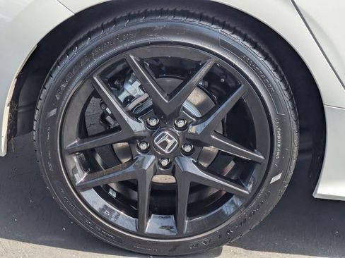 Used 2025 Honda Civic Sport image 23