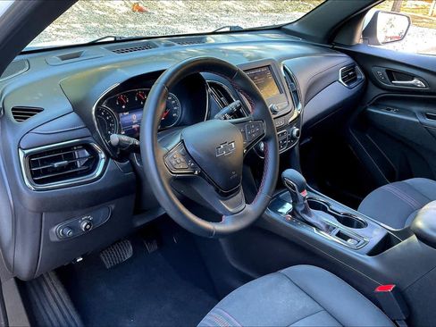 Used 2023 Chevrolet Equinox RS image 15