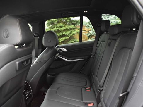 Used 2019 BMW X5 xDrive40i AWD/4WD image 10