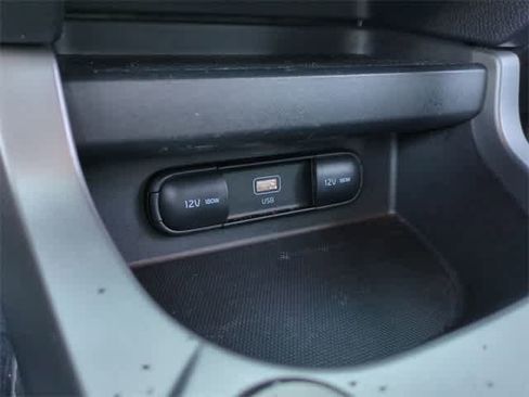 Used 2024 Kia Seltos LX image 32