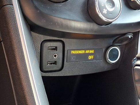 Certified 2020 Chevrolet Trax LT w/ LT Convenience Package FWD image 23