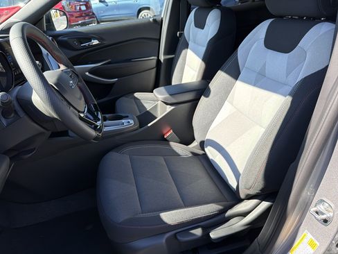 New 2026 Chevrolet Trax RS w/ Driver Confidence Package image 9