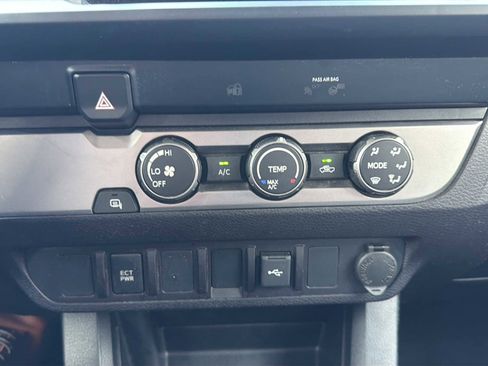 Used 2021 Toyota Tacoma SR image 17