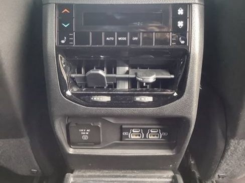 Certified 2023 Jeep Grand Cherokee L Overland AWD/4WD image 22