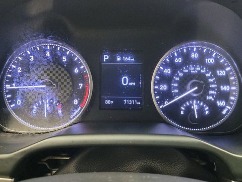 Used 2020 Hyundai Elantra SE FWD image 23