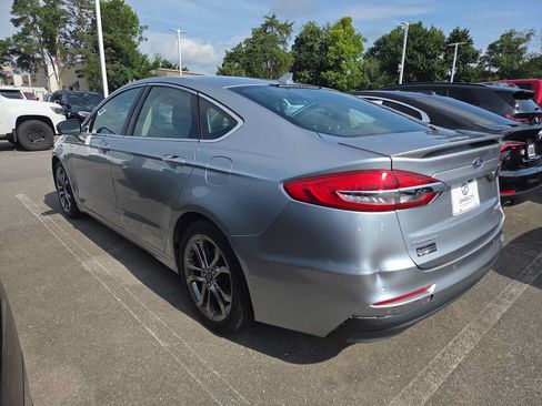 Used 2020 Ford Fusion Titanium FWD image 7