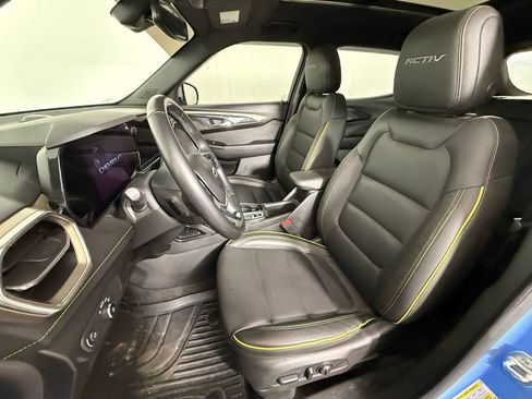 Used 2024 Chevrolet TrailBlazer ACTIV w/ Convenience Package image 6