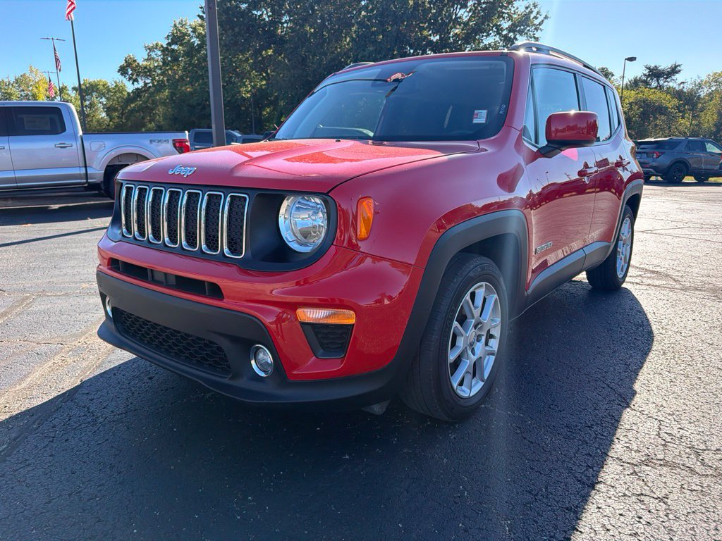 Used 2021 Jeep Renegade Latitude w/ Convenience Group FWD image 2