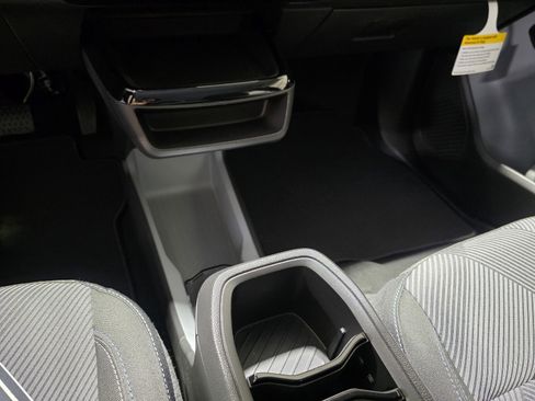 New 2027 Chevrolet Bolt LT image 27