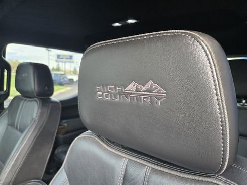 Used 2021 Chevrolet Silverado 1500 High Country w/ Z71 Off-Road Package AWD/4WD image 10