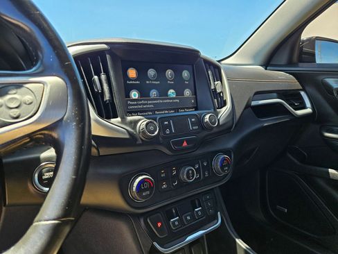 Used 2021 GMC Terrain SLT w/ Infotainment Package II FWD image 17