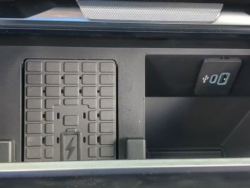 New 2025 Ford F350 Platinum w/ FX4 Off-Road Package image 24