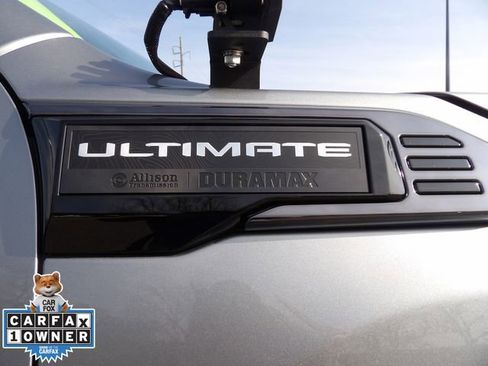 Used 2025 GMC Sierra 2500 Denali Ultimate image 12