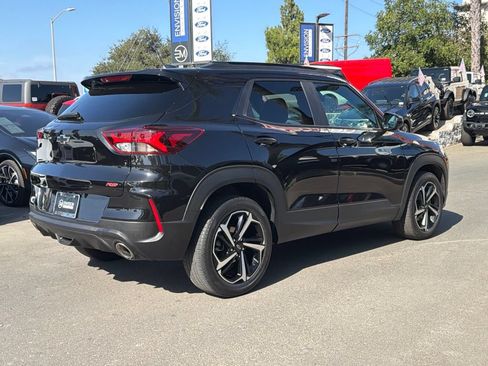 Used 2023 Chevrolet TrailBlazer RS FWD image 13