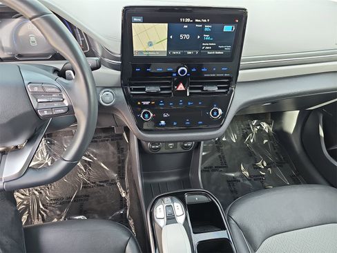 Used 2020 Hyundai Ioniq Limited image 21