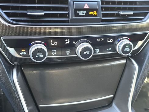 Used 2020 Honda Accord Sport image 15