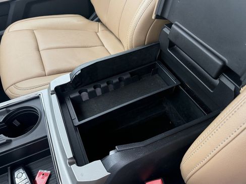 Used 2022 Ford F250 Lariat w/ Lariat Ultimate Package image 24