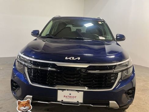 Used 2024 Kia Seltos EX image 17