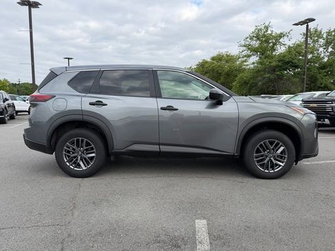 Used 2024 Nissan Rogue S FWD image 8