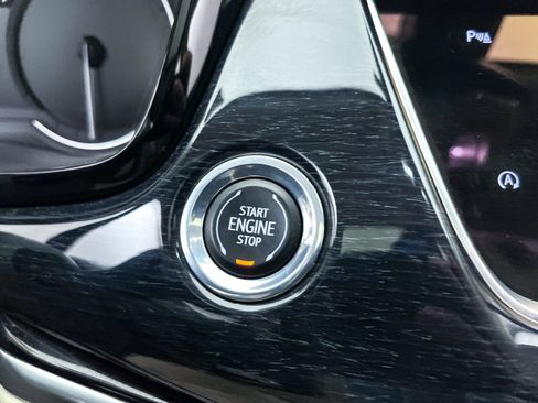 Used 2024 Cadillac XT6 Premium Luxury image 27