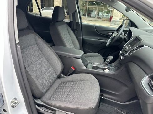 Used 2024 Chevrolet Equinox LT w/ LPO, Floor Liner Package AWD/4WD image 30