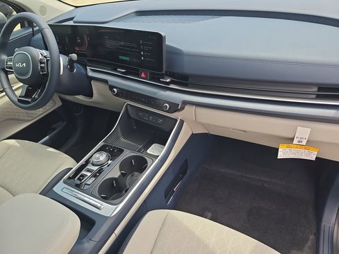 New 2026 Kia Carnival EX FWD image 12