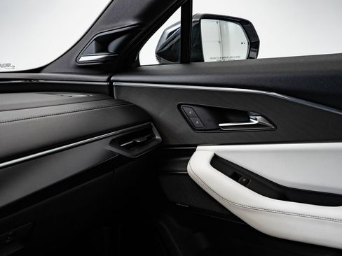 Used 2024 Acura ZDX A-Spec RWD image 40
