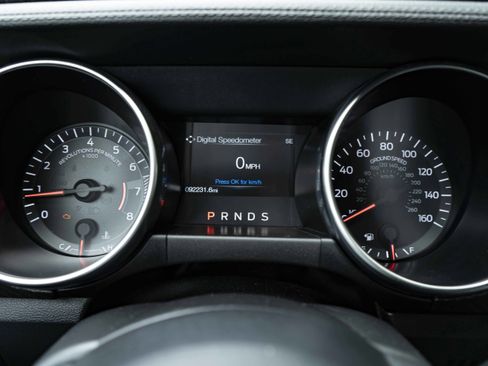 Used 2018 Ford Mustang Coupe image 24