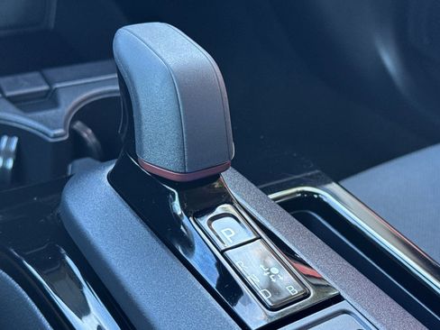 Certified 2025 Toyota Prius Plug-In Hybrid image 26