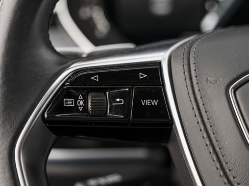 Used 2022 Audi A8 L 3.0T image 18