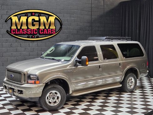Used 2004 Ford Excursion Limited image 1