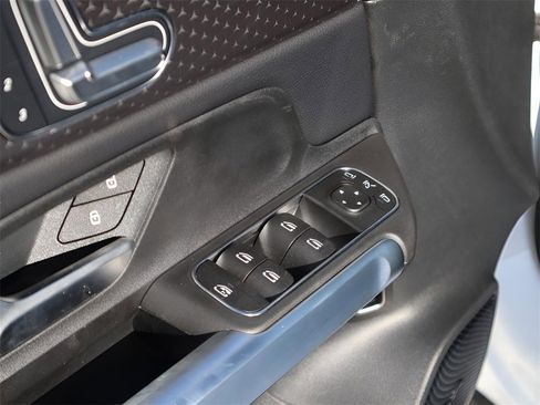 New 2026 Mercedes-Benz GLB 250 4MATIC image 28