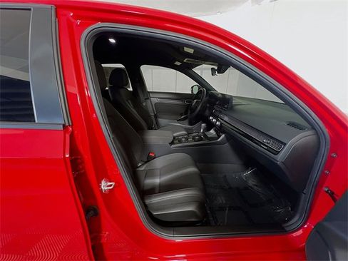 Certified 2025 Honda Civic Sport image 29