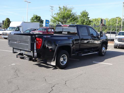 Used 2024 Chevrolet Silverado 3500 LT w/ Convenience Package AWD/4WD image 11