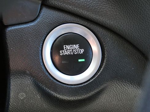 Used 2019 Chevrolet Equinox LT FWD image 27
