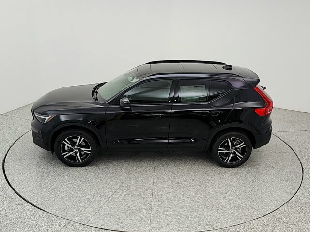 New 2026 Volvo XC40 B5 Core w/ Protection Package Premier AWD/4WD image 38