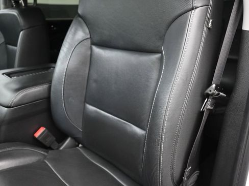 Used 2020 Chevrolet Tahoe Premier RWD image 18