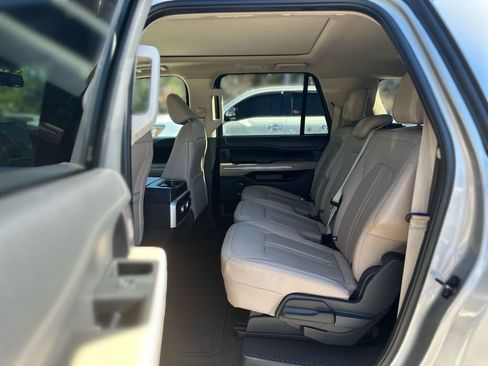 Used 2024 Ford Expedition Max Limited image 25