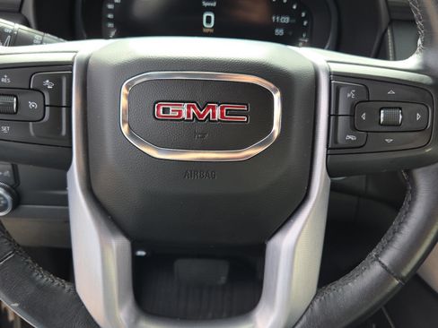 Used 2023 GMC Yukon SLT image 13