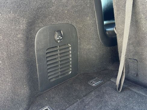 Used 2020 Nissan Pathfinder S image 11