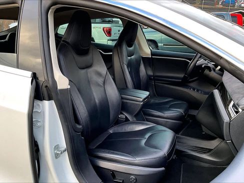 Used 2014 Tesla Model S 60 image 8