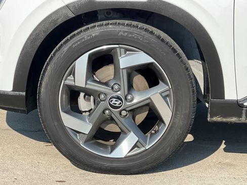 Certified 2023 Hyundai Venue Limited image 27