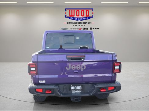 New 2026 Jeep Gladiator Rubicon w/ Steel Power Dome Hood Package AWD/4WD image 5