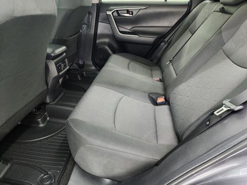 Used 2024 Toyota RAV4 XLE image 31
