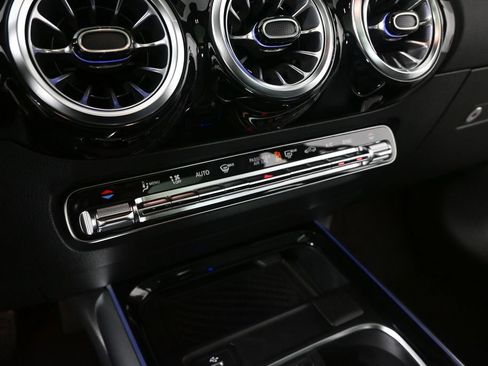 New 2026 Mercedes-Benz GLA 250 image 14