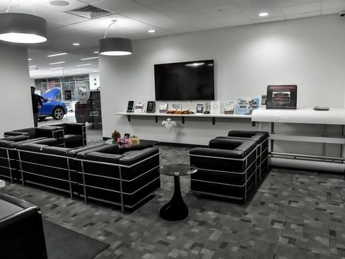 Used 2023 Land Rover Range Rover SE image 30