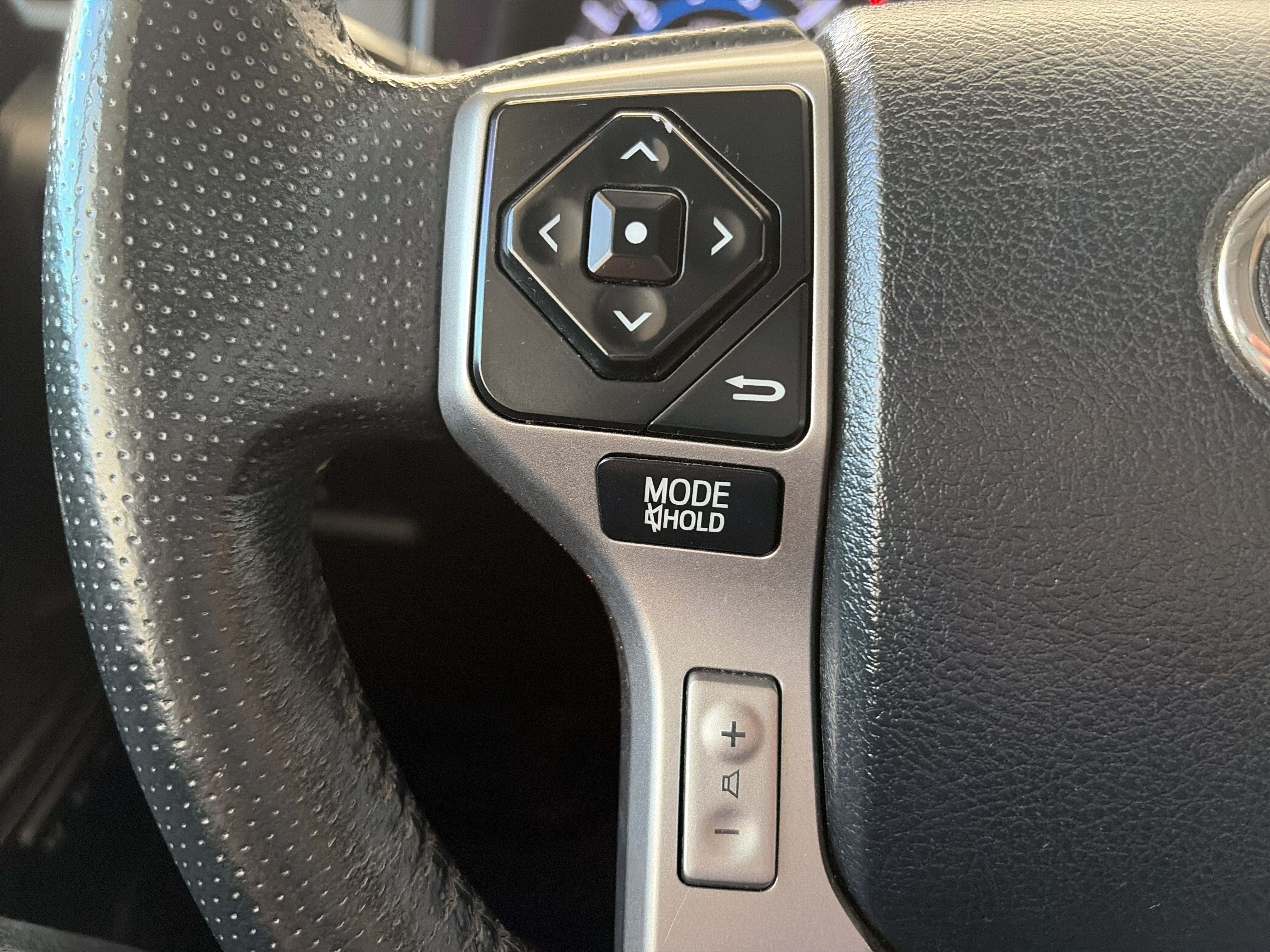 Used 2019 Toyota 4Runner Limited AWD/4WD image 20