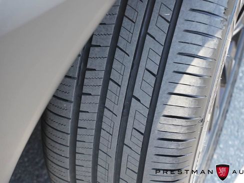 Used 2024 Lexus UX 250h FWD image 12