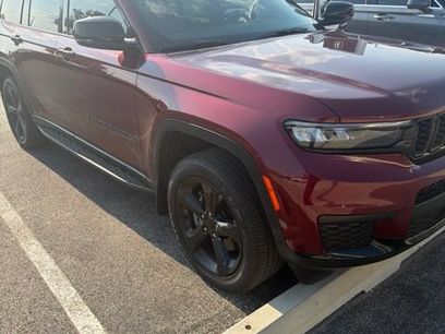 Used 2023 Jeep Grand Cherokee L Laredo